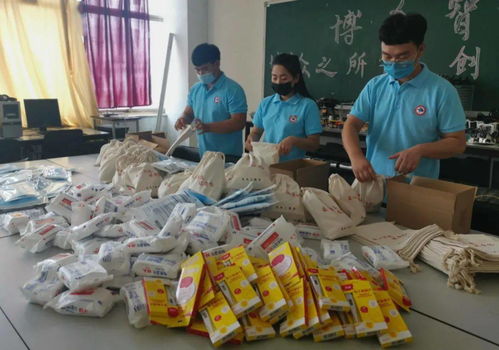 讓愛傳遞 機(jī)電系為學(xué)子發(fā)放愛心防疫健康包